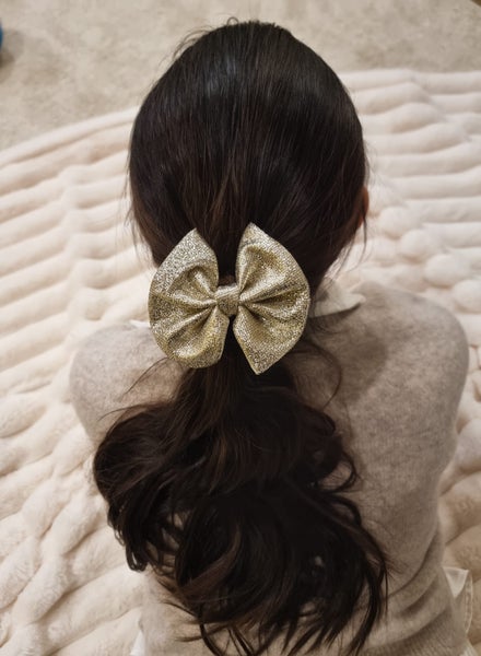 Nylonpanta tai rusettipinni - Golden